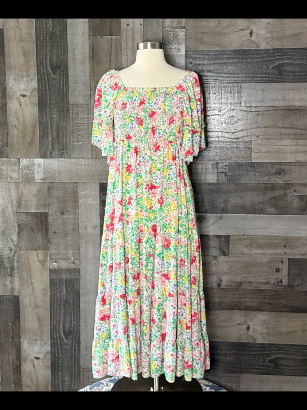 GiGio floral maxi dress medium flutter sleeves garden party summer vacation